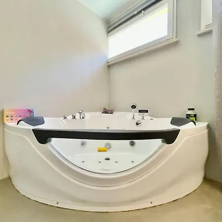 Fantastica Con Piscina E Vista Su Montagna Villa Perticara