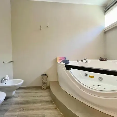 Fantastica Con Piscina E Vista Su Montagna Perticara