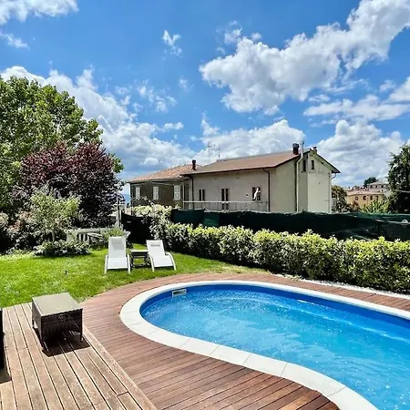 Fantastica Con Piscina E Vista Su Montagna Perticara
