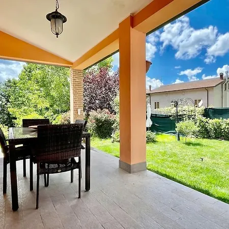 Fantastica Con Piscina E Vista Su Montagna فيلة